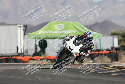 media/Oct-30-2025-Racers Edge (Thu) [[dabbdaf680]]/2-A Group/Session 2 (Turn 16)/